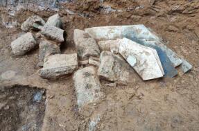 河南三门峡发现战国早期墓葬群 出土战国时期铜编钟